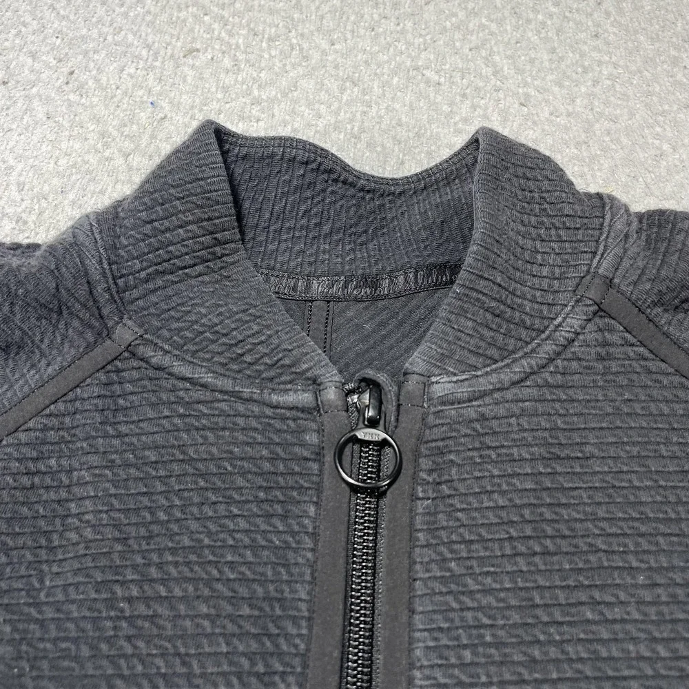 Lululemon On Repeat Bomber Women's‎ Size 6 Medium Black Textured Cotton Full Zip
